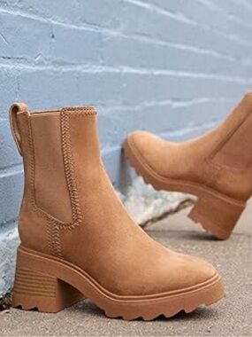 ZODIAC WOMENS LATTE BROWN TERESA FAUX LEATHER CHELSEA BOOTIES LIKE NEW SZ 7